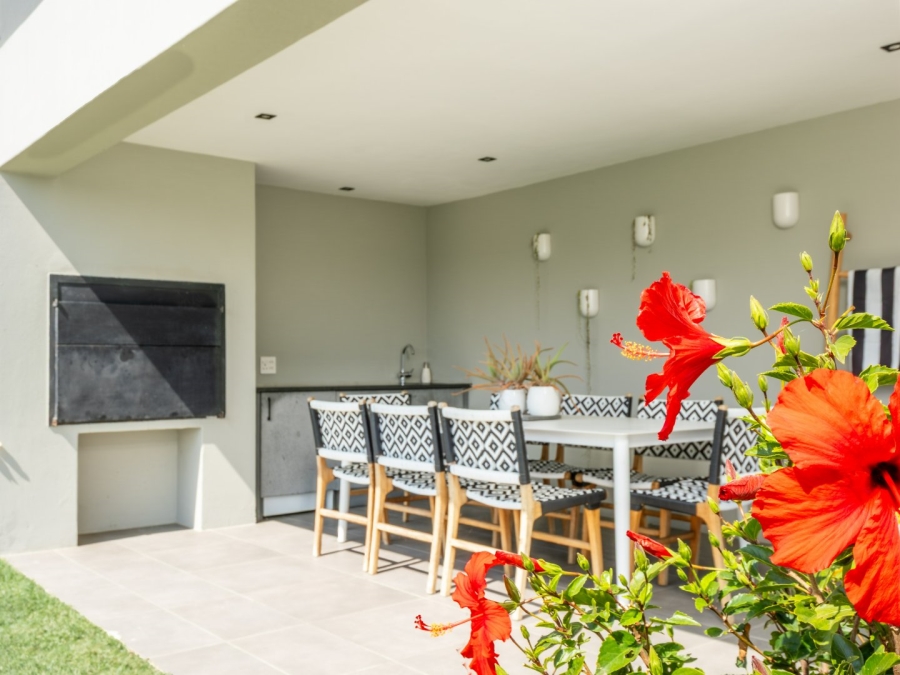 4 Bedroom Property for Sale in Simola Western Cape